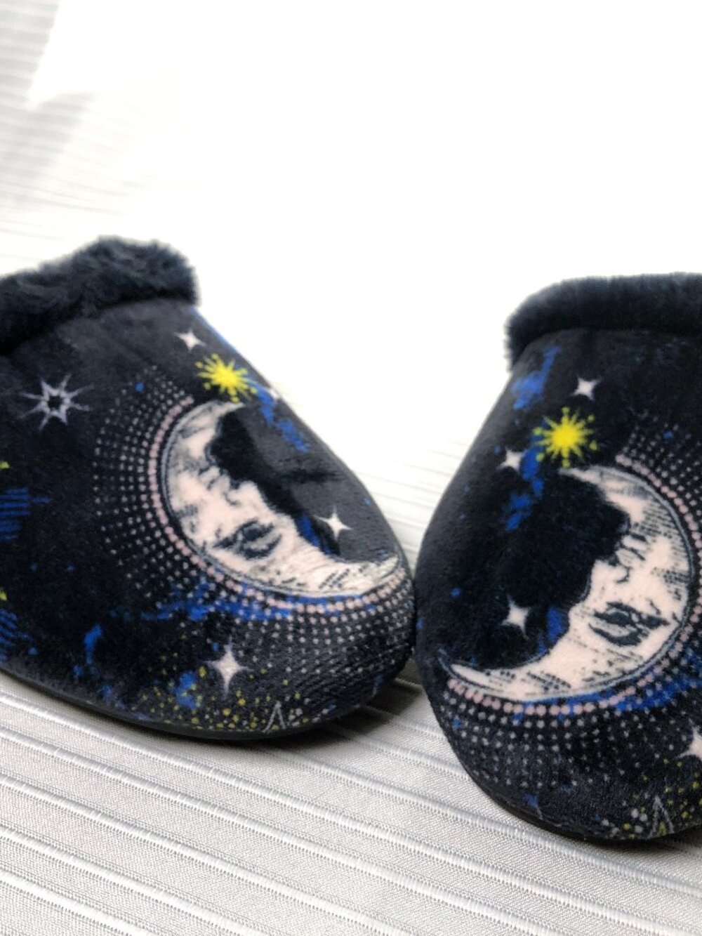 BRAND NEW Johnny Was Celestial Mule Slippers Sz 8 New Navy Moon Stars Embroidery - Picture 4 of 7